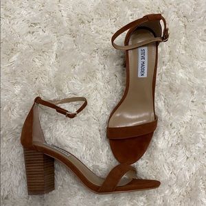 Steve Madden heals